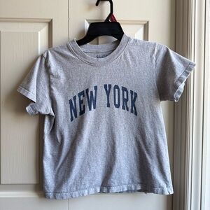 Brandy Melville New York t shirt navy + grey, one size